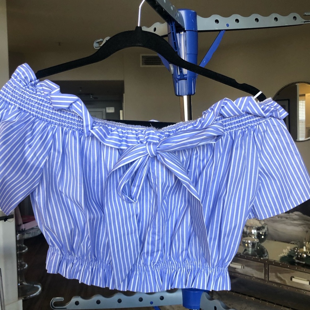 crop top - Picture 2 of 2